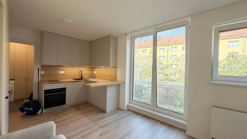 Pronájem bytu 1+kk, Praha - Strašnice, Strančická, 24 m2