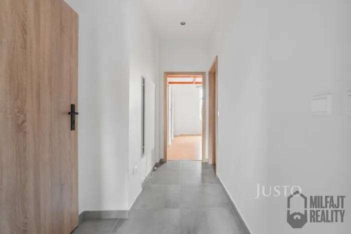 Pronájem bytu 1+1, Jablonec nad Nisou, Nádražní, 28 m2