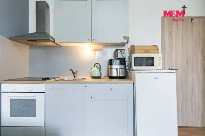Pronájem bytu 1+kk, Mariánské Lázně - Úšovice, Česká, 20 m2
