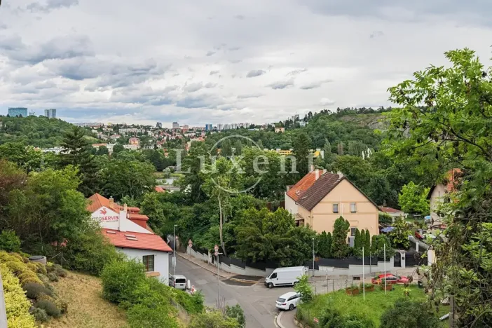 Prodej bytu 2+kk, Praha - Hlubočepy, Výhledová, 74 m2