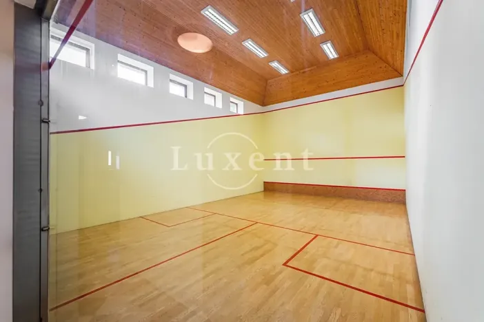 Prodej ubytování, Třebotov, U Tvrze, 2500 m2