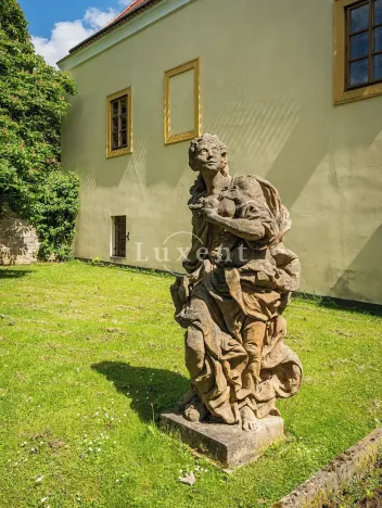 Prodej domu, Třebotov, U Tvrze, 2500 m2