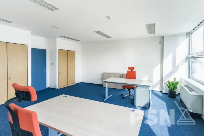 Pronájem kanceláře, Brno - Zábrdovice, Plynárenská, 710 m2