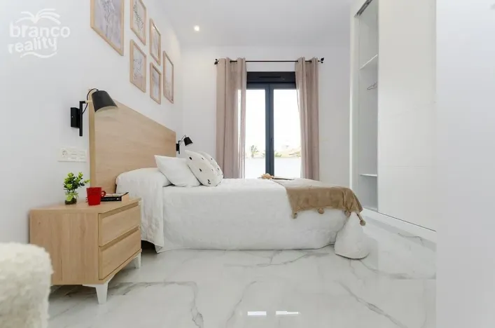 Prodej rodinného domu, Torrevieja, Alicante, Španělsko, 105 m2