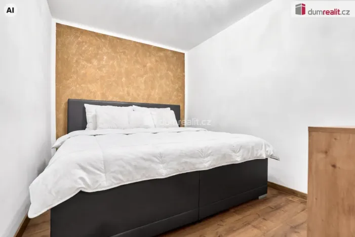 Prodej bytu 3+1, Karlovy Vary - Bohatice, Ostrovská, 76 m2