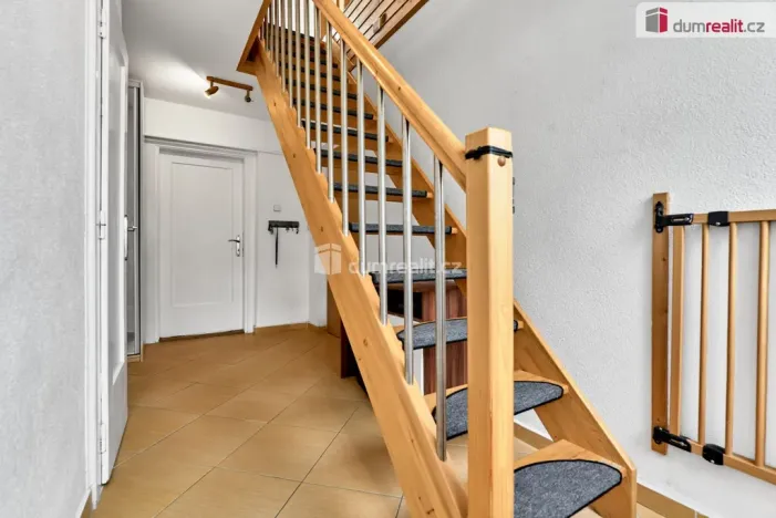 Prodej bytu 5+1, Ostrov, Lipová, 125 m2