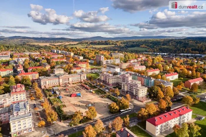 Prodej bytu 5+1, Ostrov, Lipová, 125 m2