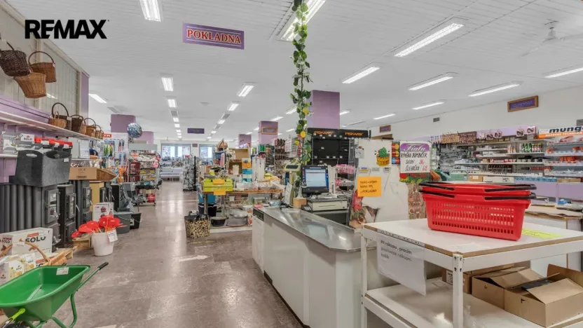 Prodej obchodního prostoru, Třebíč - Vnitřní Město, Komenského nám., 1008 m2