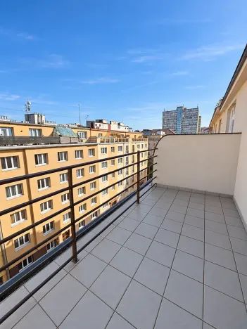 Pronájem bytu 1+kk, Praha - Vršovice, K louži, 35 m2