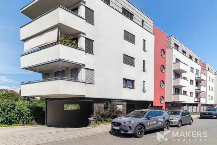 Pronájem bytu 3+kk, Praha - Smíchov, U Dívčích hradů, 100 m2