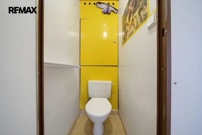 Prodej bytu 3+1, Karlovy Vary, Krymská, 71 m2