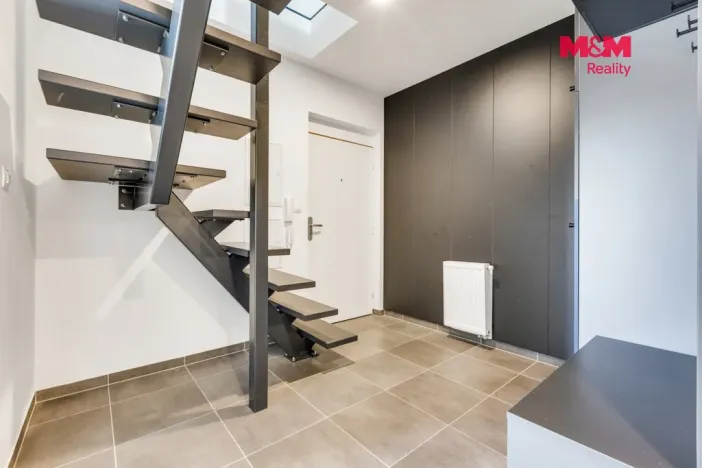 Prodej bytu 4+kk, Králův Dvůr - Levín, Na Lucberku, 141 m2