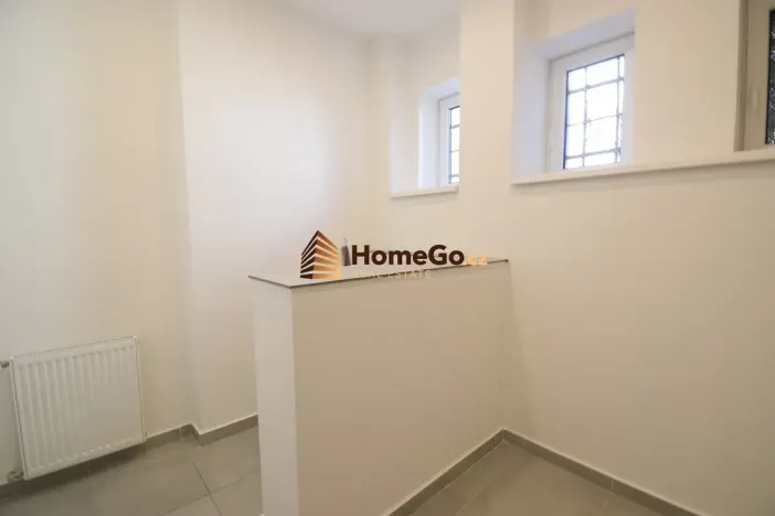 Pronájem obchodního prostoru, Praha - Hostivař, Hostivařská, 106 m2