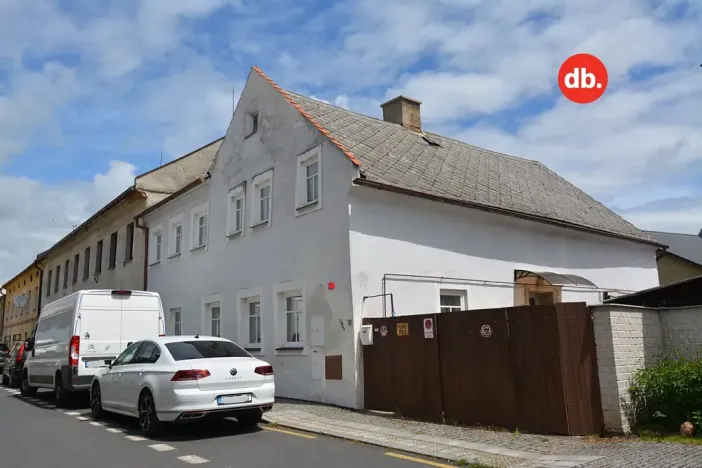 Prodej rodinného domu, Toužim, Farní, 200 m2