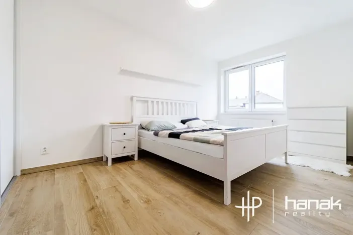 Pronájem bytu 2+kk, Olomouc, Třída Jiřího Pelikána, 53 m2