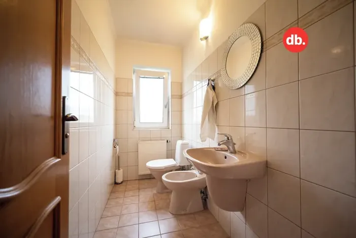 Prodej rodinného domu, Karlovy Vary, Vančurova, 260 m2