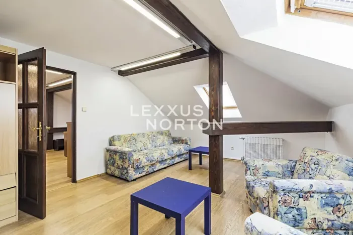 Pronájem rodinného domu, Praha - Lhotka, Slepá II, 273 m2