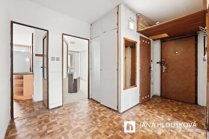 Prodej bytu 3+1, Praha - Chodov, Jažlovická, 73 m2