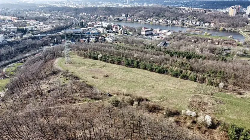 Pronájem louky, Praha - Kyje, 12685 m2