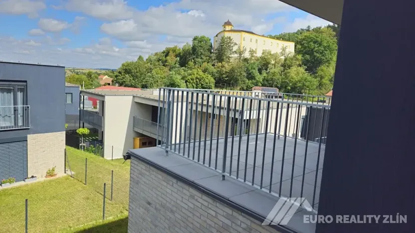 Pronájem bytu 1+kk, Zlín, Pod Hradem I, 29 m2