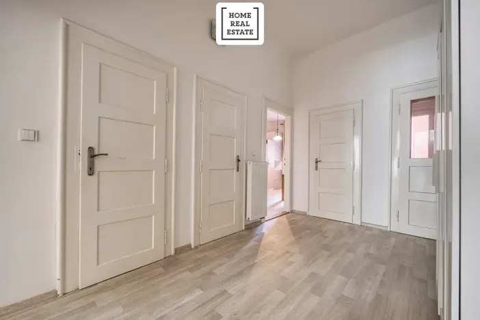 Pronájem bytu 2+kk, Praha - Vinohrady, Korunní, 79 m2