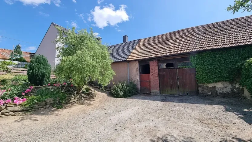 Prodej rodinného domu, Žďárná, 200 m2