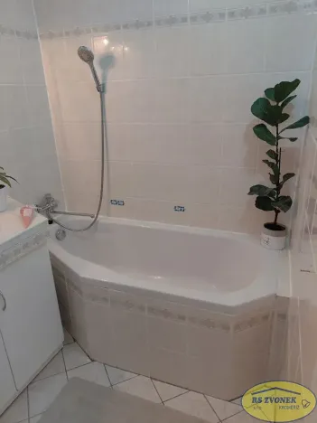 Prodej bytu 2+1, Kroměříž, Nádražní, 83 m2