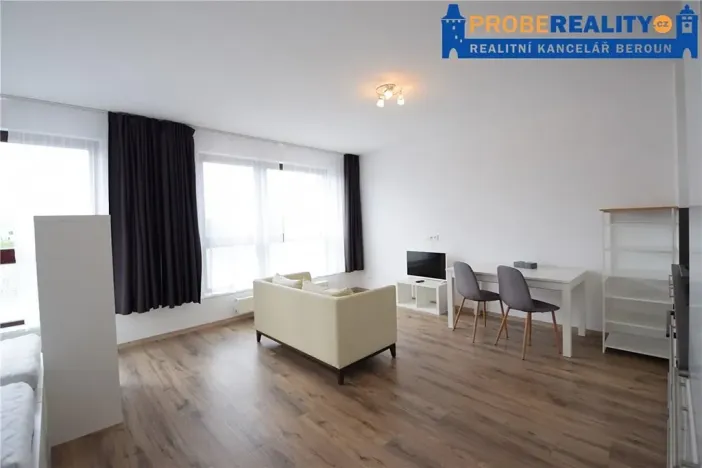 Pronájem bytu 1+kk, Beroun, Na Veselou, 42 m2