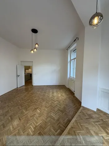 Pronájem bytu 2+1, Praha - Vinohrady, 75 m2