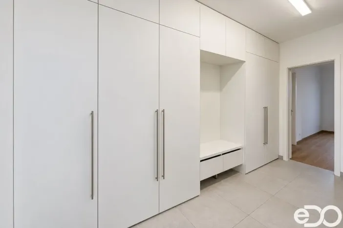 Pronájem bytu 1+kk, Praha, Choceradská, 41 m2