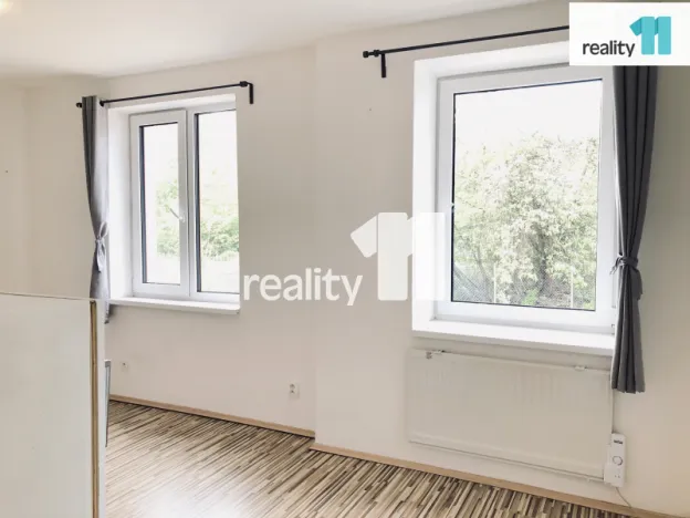 Prodej bytu 1+kk, Praha - Hrdlořezy, Českobrodská, 24 m2