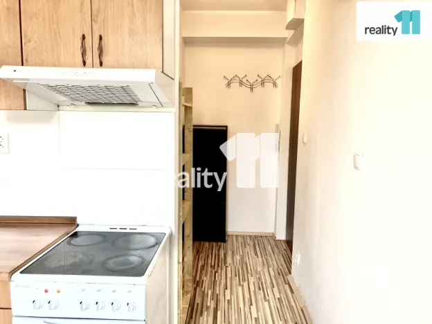 Prodej bytu 1+kk, Praha - Hrdlořezy, Českobrodská, 24 m2