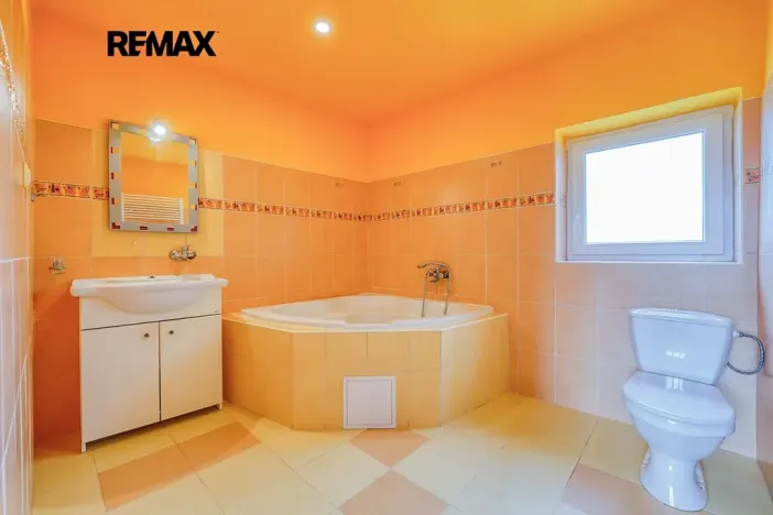 Prodej rodinného domu, Pernarec, 220 m2