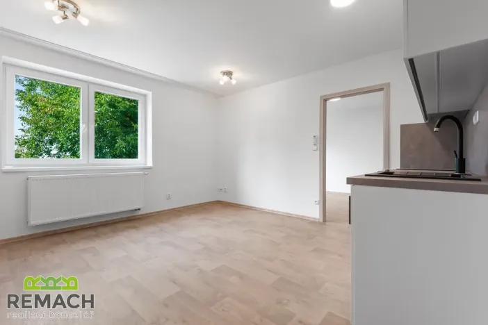 Pronájem bytu 2+kk, Uherské Hradiště - Mařatice, Sokolovská, 42 m2
