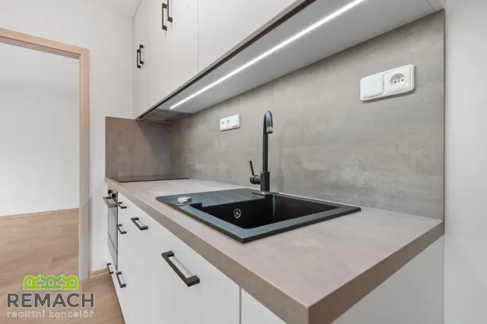 Pronájem bytu 2+kk, Uherské Hradiště - Mařatice, Sokolovská, 42 m2