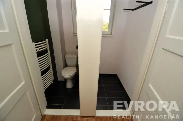 Pronájem bytu 2+kk, Praha, 5. května, 51 m2