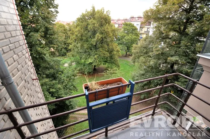 Pronájem bytu 2+kk, Praha, 5. května, 51 m2