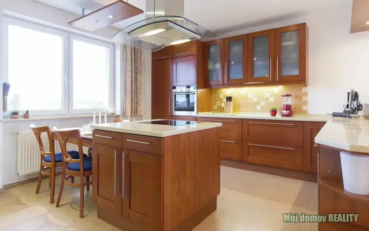 Prodej bytu 4+kk, Praha - Horní Počernice, U věže, 146 m2