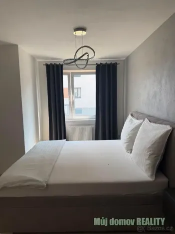 Pronájem bytu 2+kk, Praha - Sobín, Želetická, 54 m2