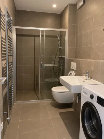 Pronájem bytu 1+kk, Praha - Zbraslav, Elišky Přemyslovny, 41 m2