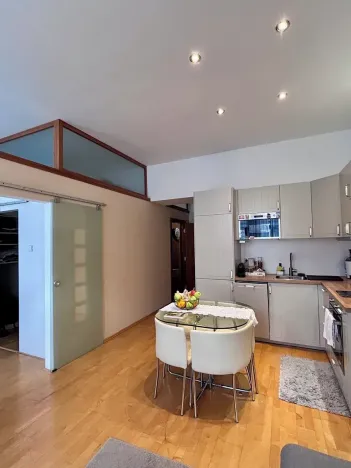 Prodej bytu 1+1, Praha - Vinohrady, Anny Letenské, 50 m2