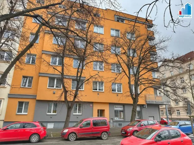 Pronájem bytu 3+1, Plzeň, Guldenerova, 78 m2