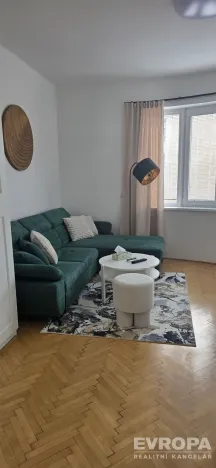 Pronájem bytu 1+1, Kolín - Kolín IV, Školská, 45 m2