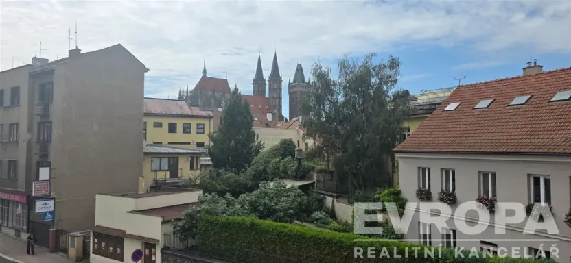 Pronájem bytu 1+1, Kolín - Kolín IV, Školská, 45 m2