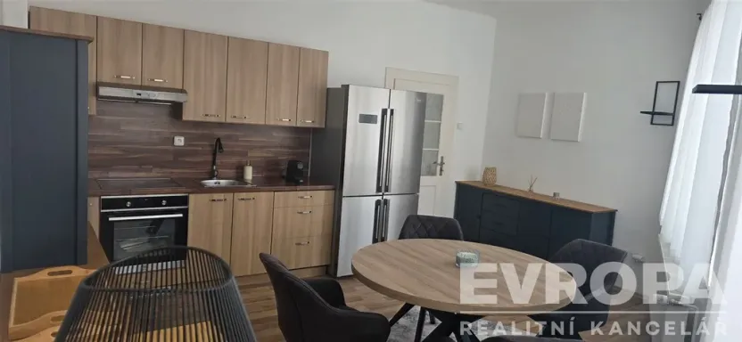 Pronájem bytu 1+1, Kolín - Kolín IV, Školská, 45 m2