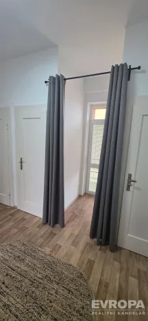 Pronájem bytu 1+1, Kolín - Kolín IV, Školská, 45 m2
