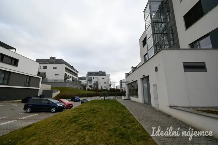 Pronájem bytu 2+kk, Brno - Sadová, Menšíkova, 60 m2