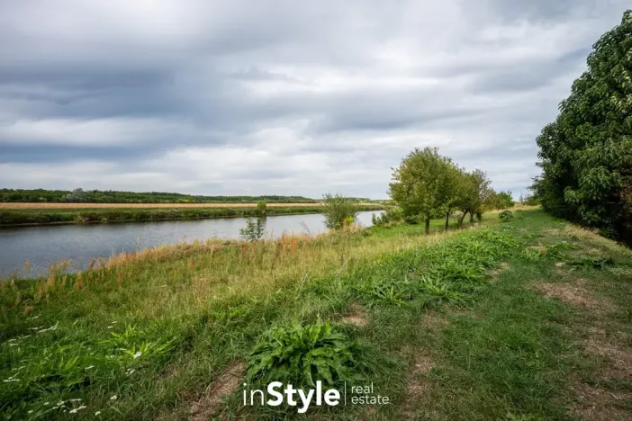 Prodej zahrady, Uherský Ostroh - Ostrožské Předměstí, Dlouhá, 1689 m2