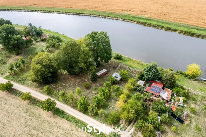Prodej zahrady, Uherský Ostroh - Ostrožské Předměstí, Dlouhá, 1689 m2