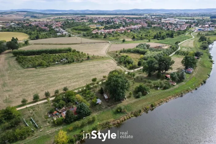 Prodej zahrady, Uherský Ostroh - Ostrožské Předměstí, Dlouhá, 1689 m2